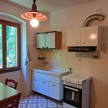 Apartment La Casa In Collina Velva