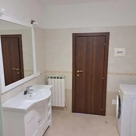 Апартаменты La Casa In Collina Velva