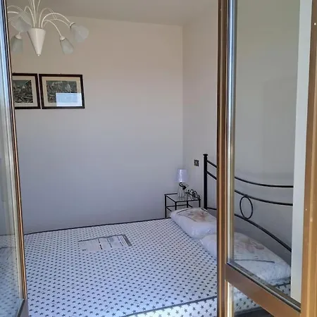 La Casa In Collina Apartman *